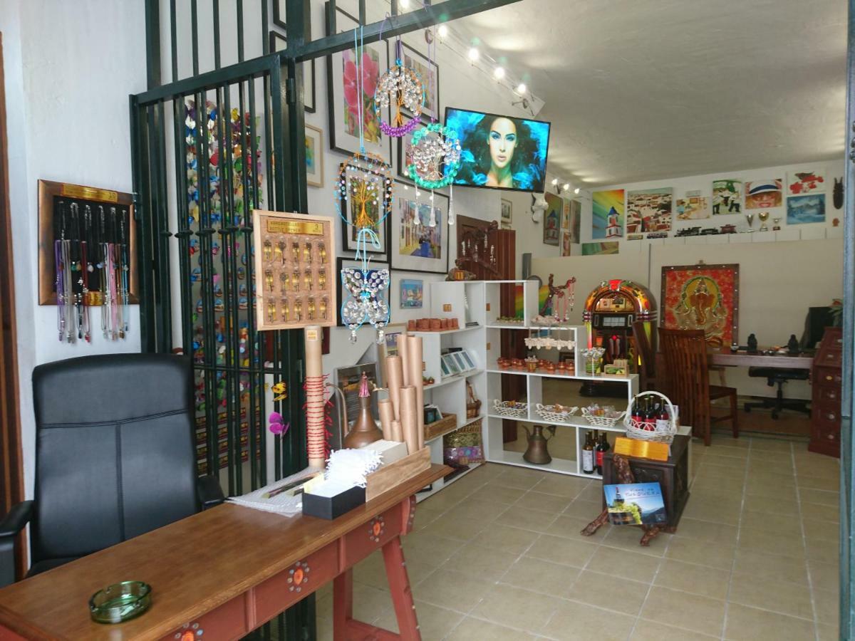 דירות Yunquera Centro De Arte מראה חיצוני תמונה